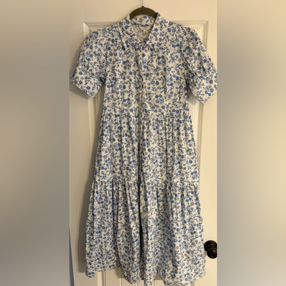 Crown & Ivy Blue and White Floral Midi Dress